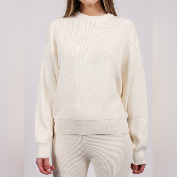 Brunette The Label Tops - 🔥NWT: (XL/2XL) BRUNETTE THE LABEL - RIBBED KNIT CREW in CREAM